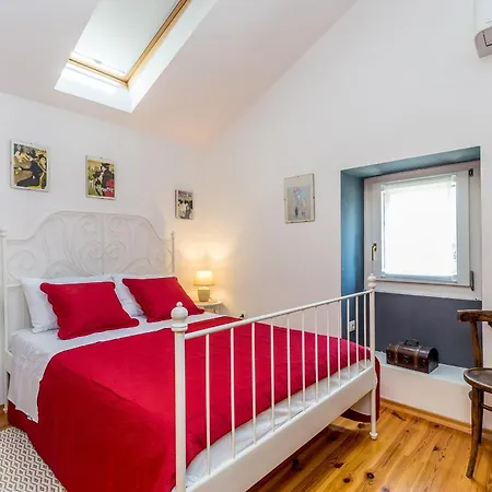 House Eden * Rasopasno