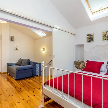 House Eden Rasopasno